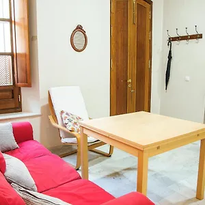 https://rentalsevilla-a-los-pies-de-la-macarena-seville.es-andalucia.com