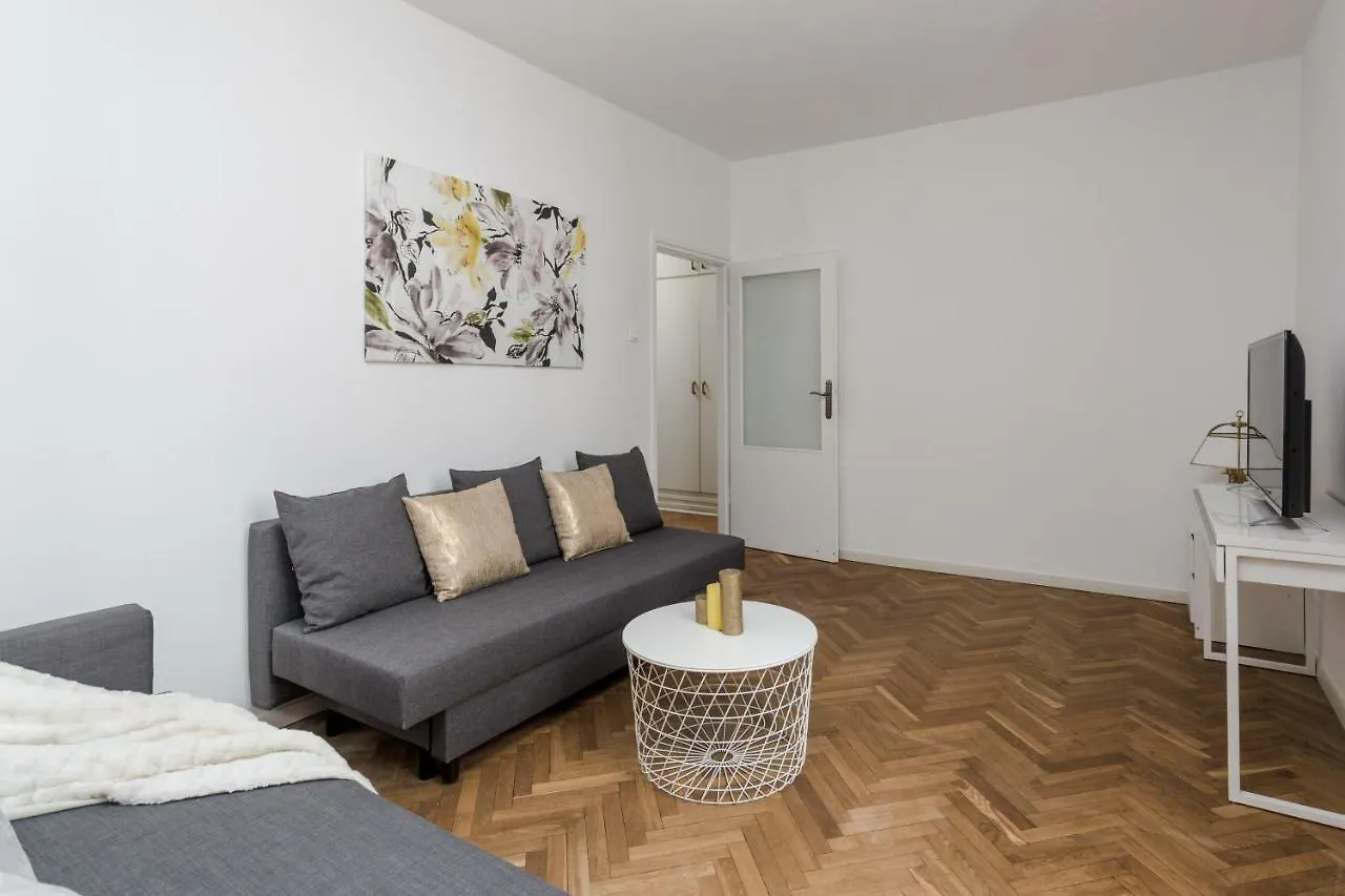 Chill Apartments Brzozowa Old Town Varsovie